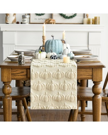 Chunky Knit Pumpkin Table Runner