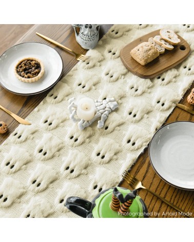 Chunky Knit Ghost Table Runner