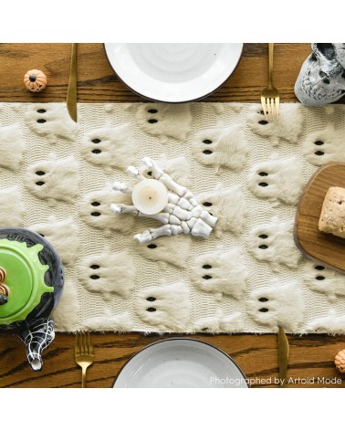 Chunky Knit Ghost Table Runner